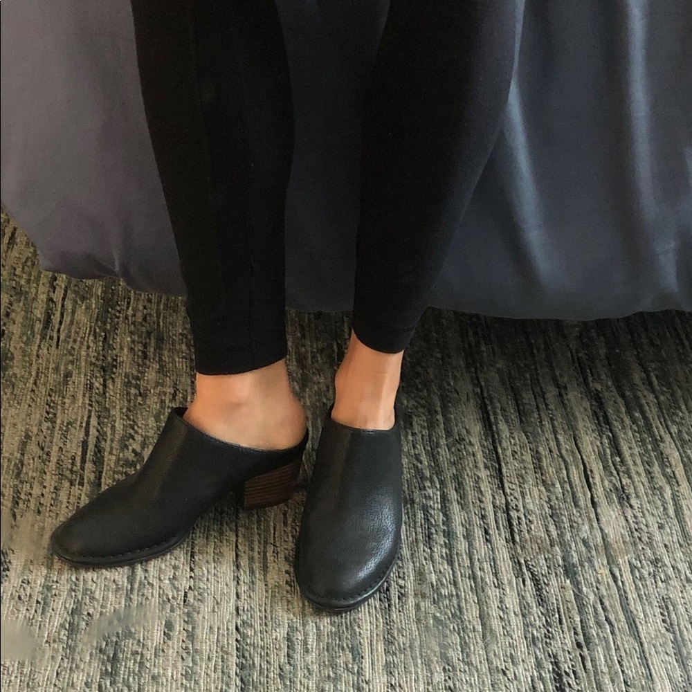 Clark’s Mule shoe